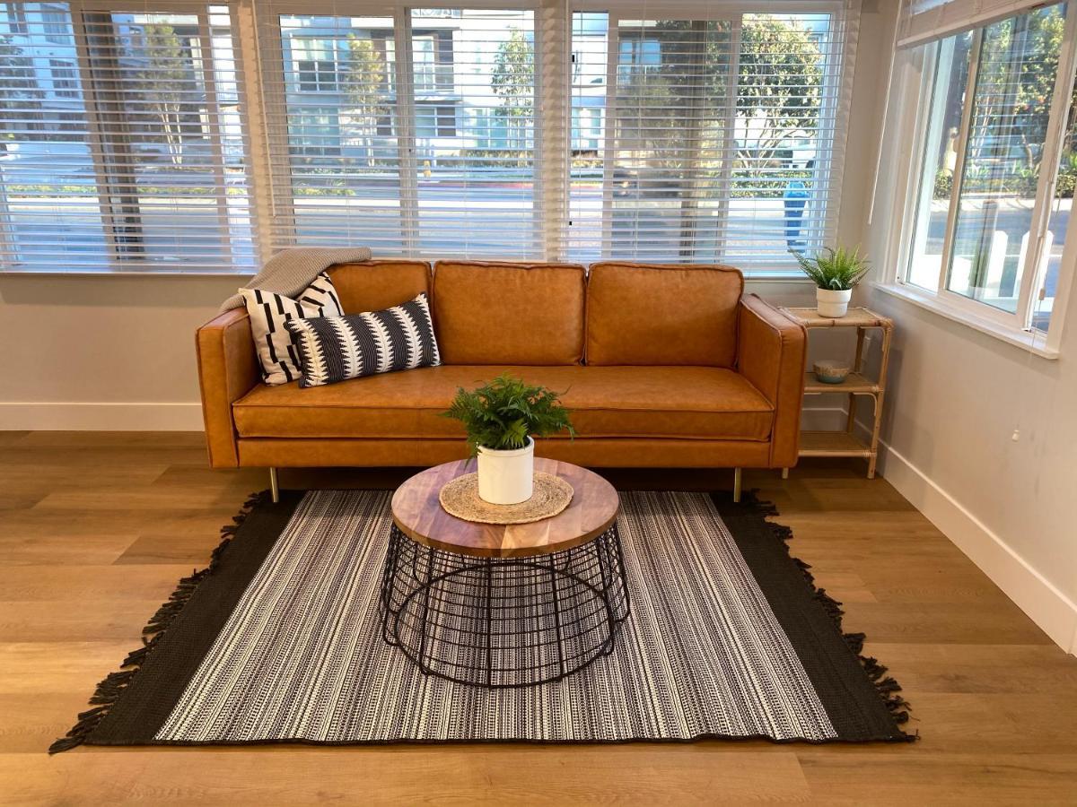 Steps To The Beach, Main Street And Pacific City - Ocean Views هونتينغتون بيتش، أورانج، كاليفورنيا المظهر الخارجي الصورة
