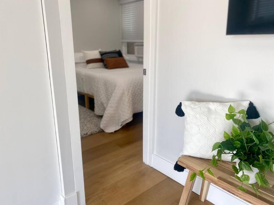 Steps To The Beach, Main Street And Pacific City - Ocean Views هونتينغتون بيتش، أورانج، كاليفورنيا المظهر الخارجي الصورة